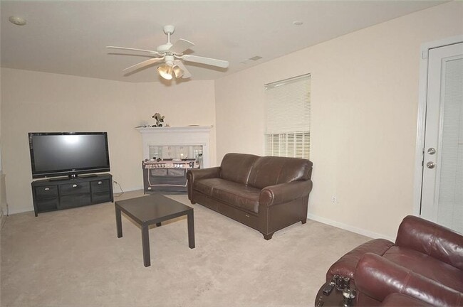 Building Photo - 5799 Cedar Croft Ln