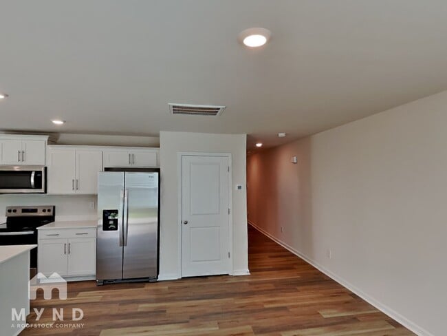 Building Photo - 5102 Hyrule Dr