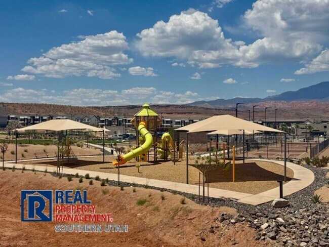 Building Photo - Long Valley Townhome with all the Amenities
