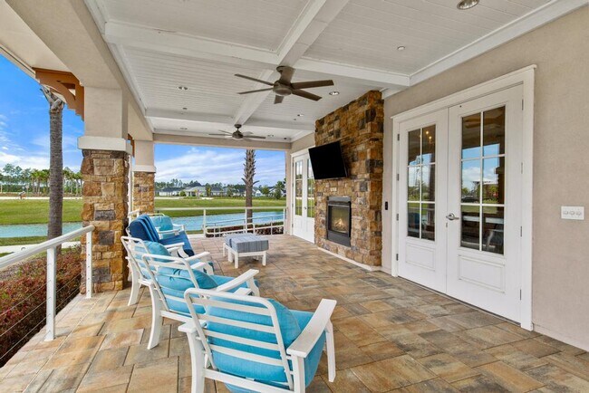 Building Photo - 368 Woods Ln