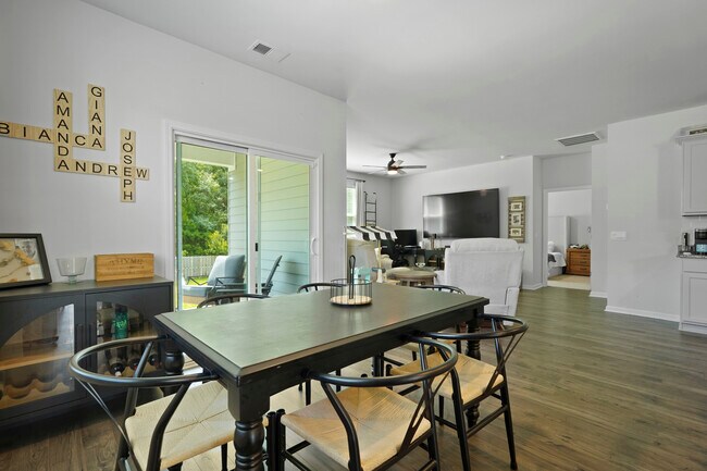 Building Photo - 41 Gypsea Ln