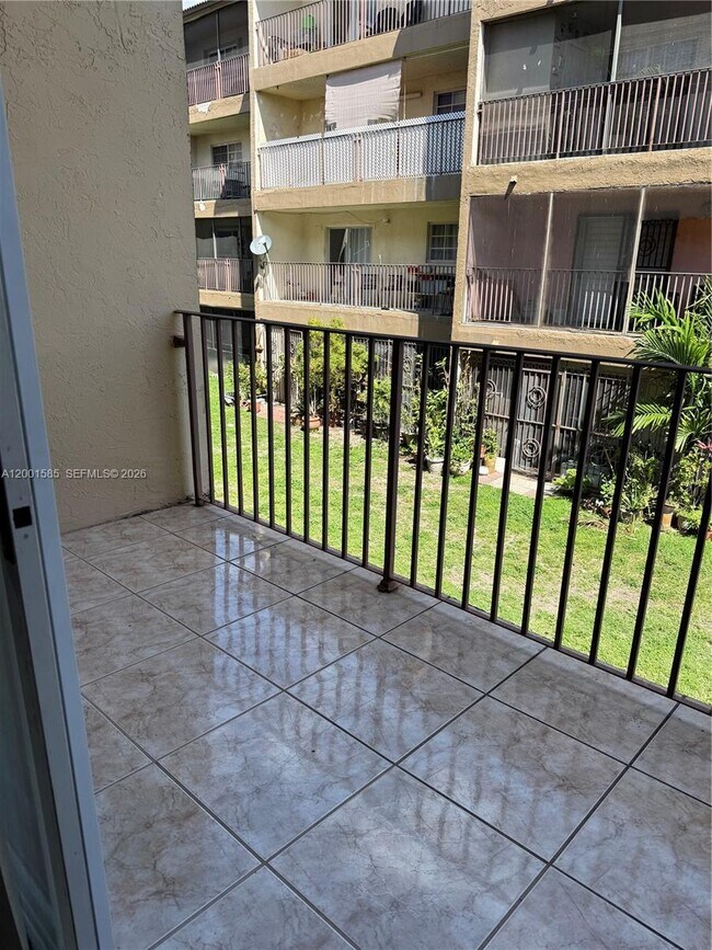 Building Photo - 8851 NW 119th St