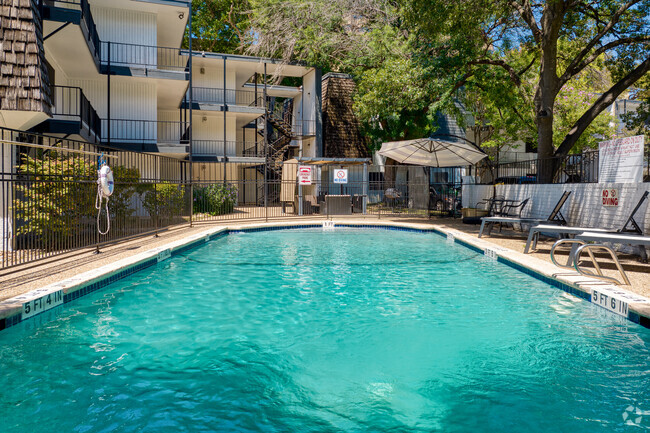 Pool - South Congress Square