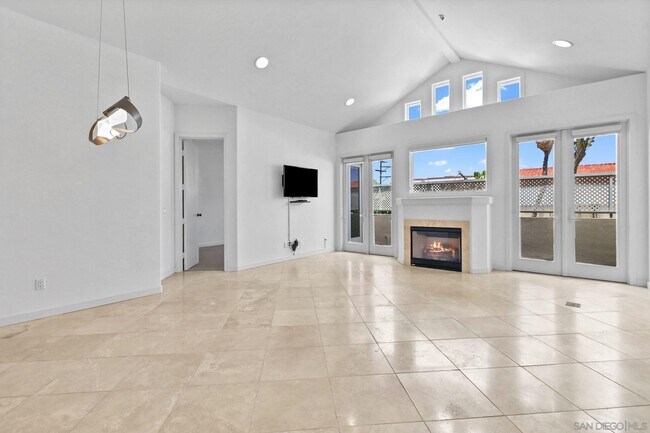 Primary Photo - 7622 Herschel Ave