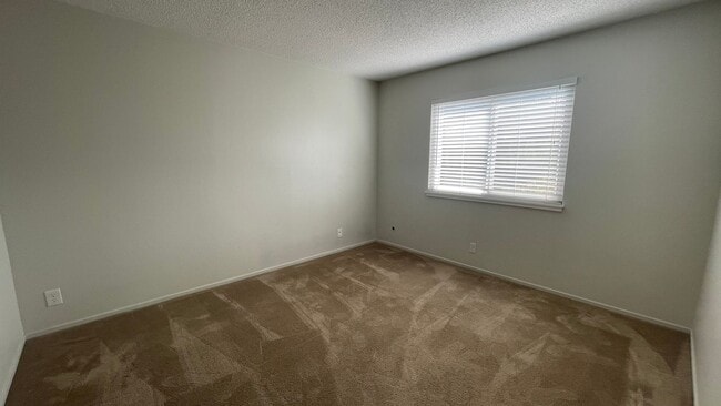 Building Photo - 1109 Camino Del Valle