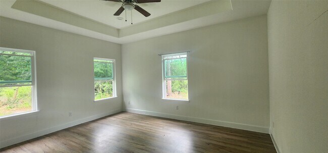 Building Photo - 452 N Cattle Dr