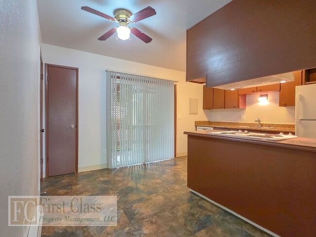 Building Photo - 12510 SW Colony Ln