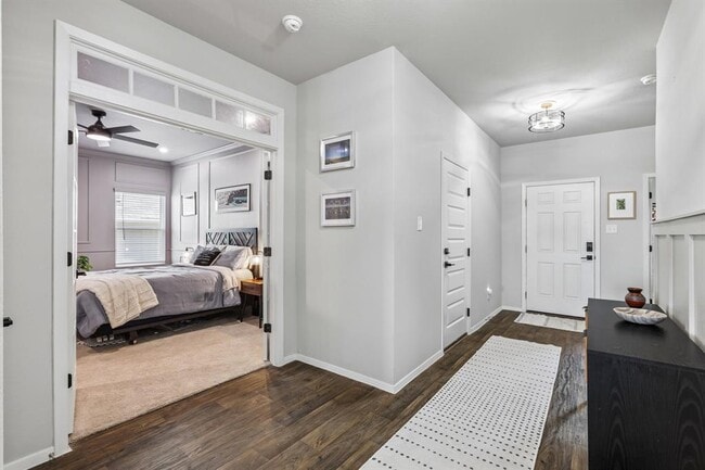 Building Photo - 11604 Comano Dr