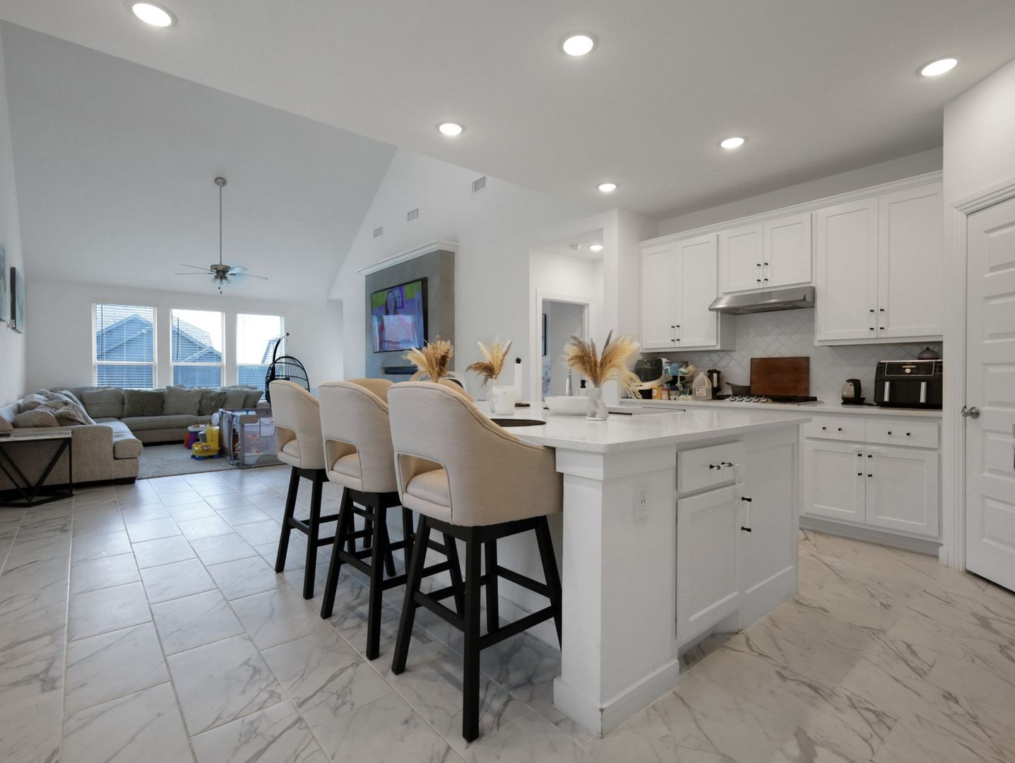 Building Photo - 3936 Mercedes Bend