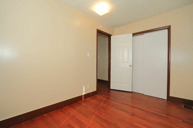 Building Photo - 3222 Welsberg