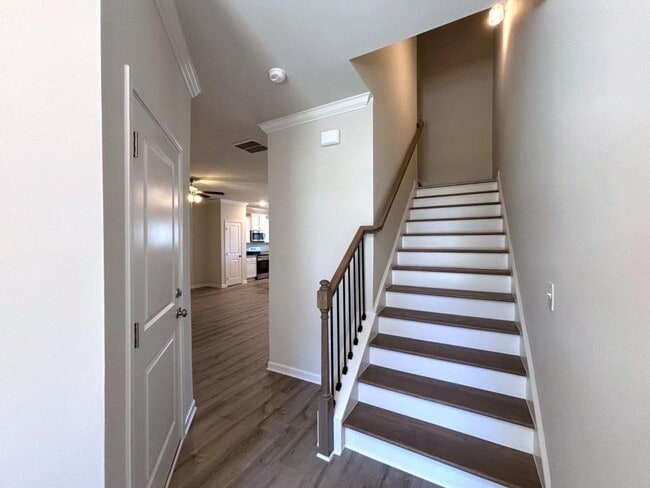 Building Photo - 244 Alston Ridge Dr