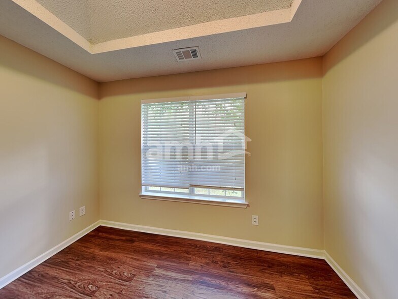 Building Photo - 4445 Tuckahoe Ct