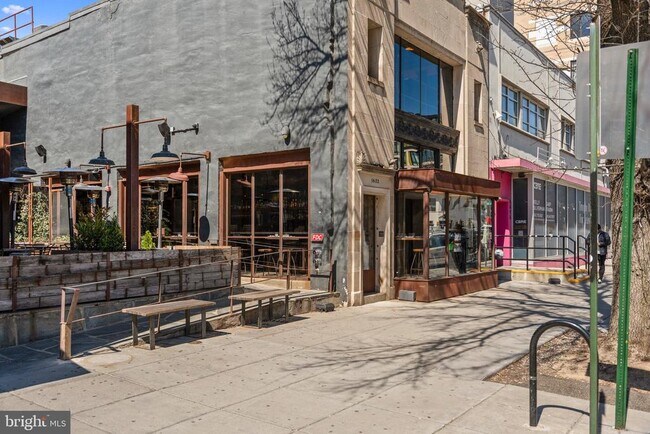 Building Photo - 1439 Chapin St NW