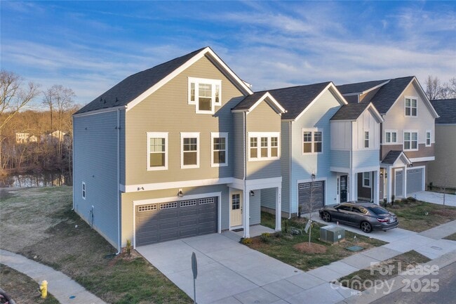 Building Photo - 9038 Henry Thoreau Rd