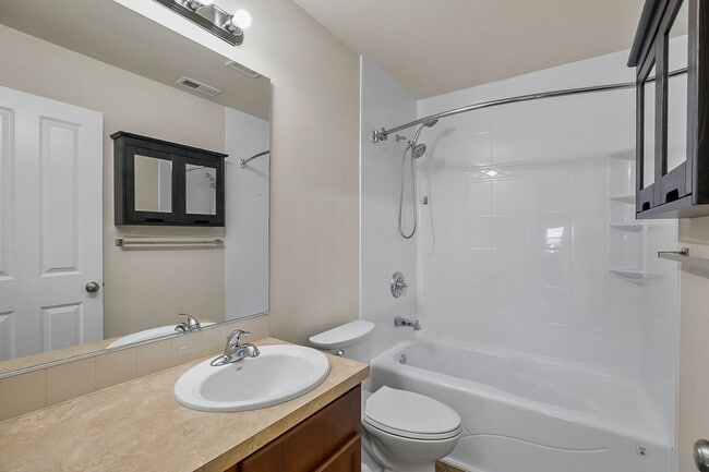 Building Photo - Lake Stevens~Amber Skyline