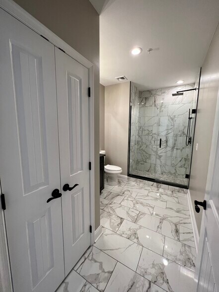 Building Photo - 409 Lackawanna Ave