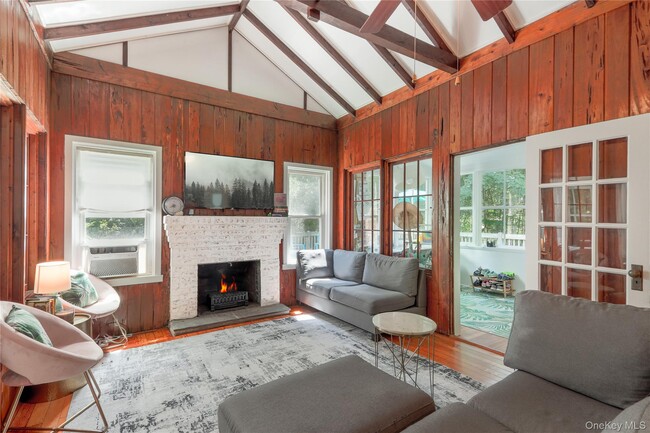 Building Photo - 41 Culross Dr