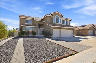 Building Photo - 747 Canyon Crest Dr