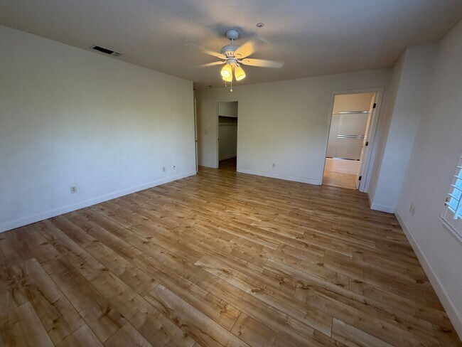 Building Photo - Downtown Templeton (3/2) - Must See!!