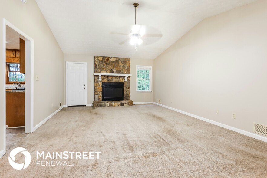 Building Photo - 145 Cowan Dr