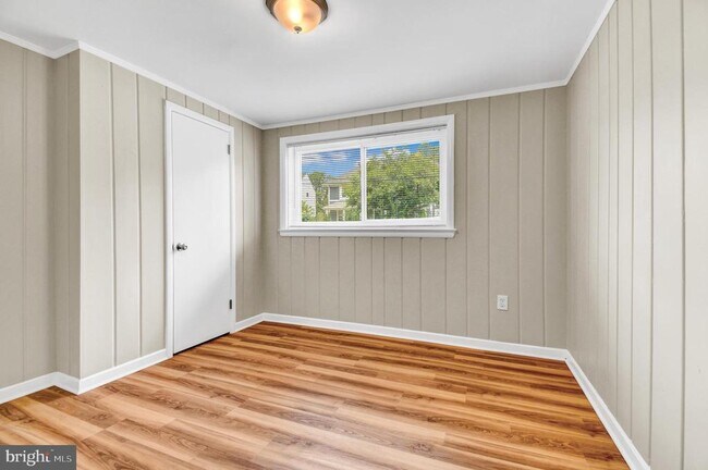 Building Photo - 10228 Farnham Dr