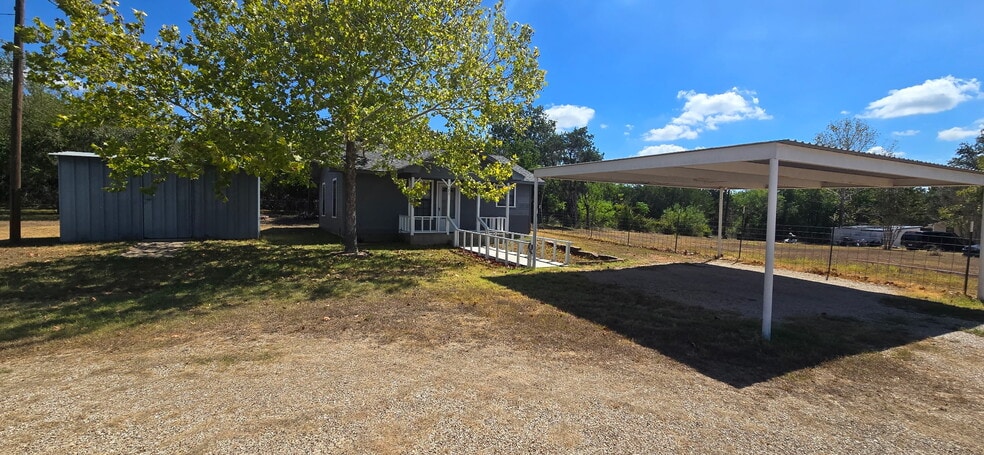 Building Photo - 591 Bosque Bend Ln