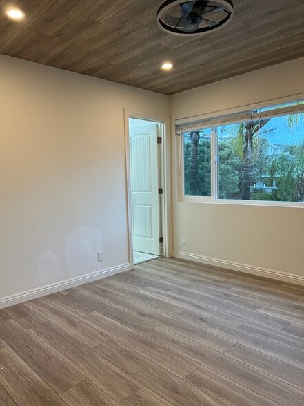 Building Photo - 33751 El Encanto Ave