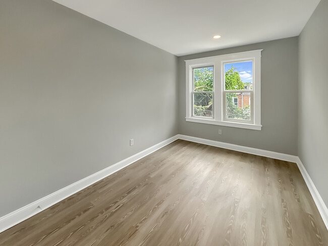 Building Photo - 3130 Normount Ave