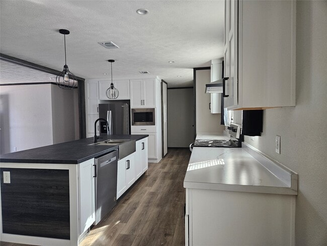 Building Photo - 16854 W Forrestal