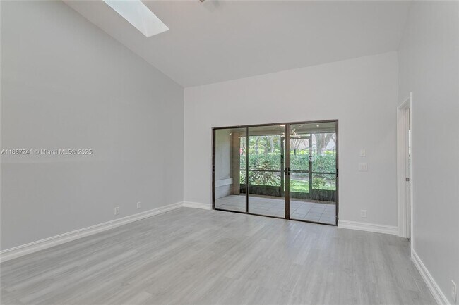 Building Photo - 802 Bannock Terrace