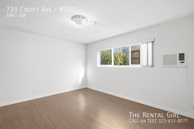 Building Photo - 739 Croft Ave