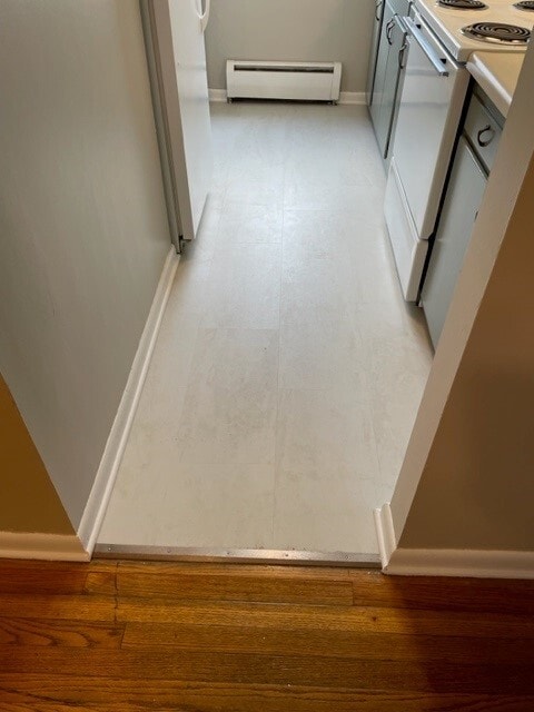 Building Photo - 915 Country Club Dr