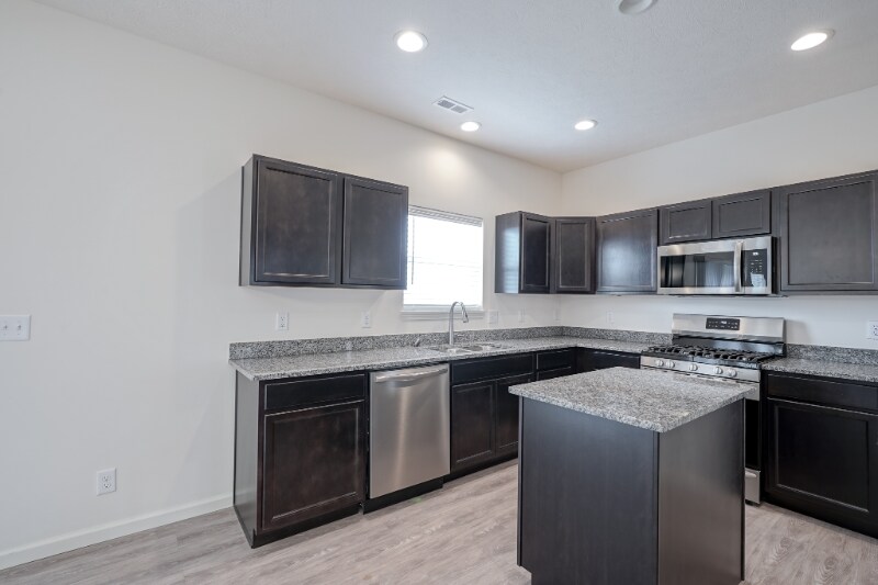 Building Photo - 1133 Thorny Ln