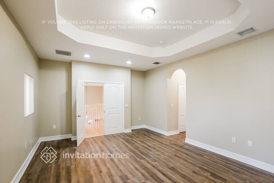 Building Photo - 15533 SW 13th Terrace