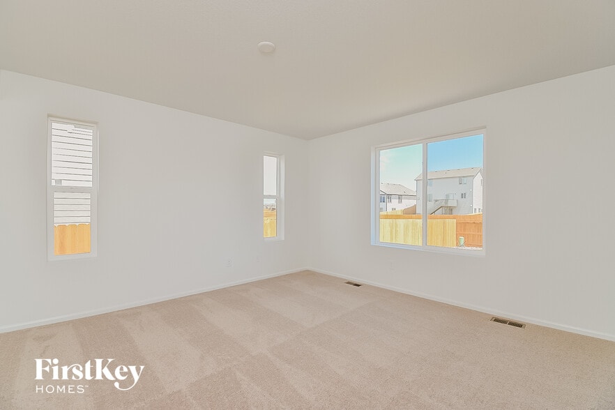 Building Photo - 6943 Akela Ln