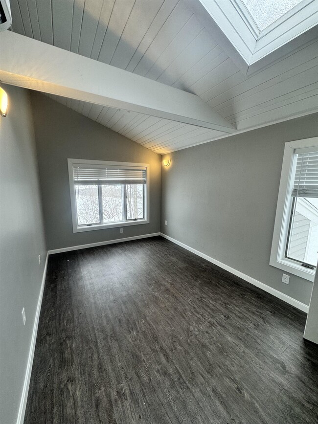 Building Photo - 9 Monarch Wy