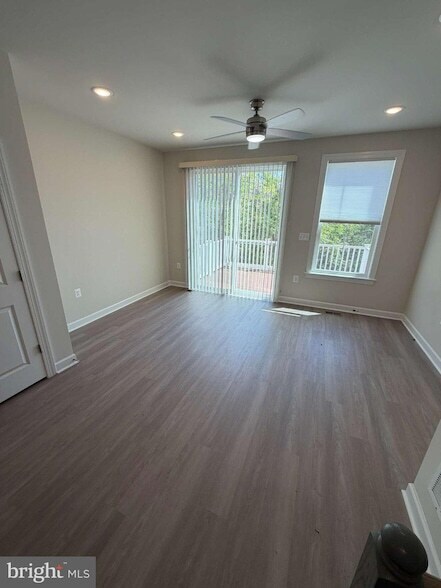 Building Photo - 7231 Mountaineer Dr