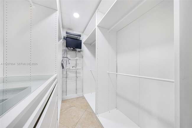 Building Photo - 6240 Gauntlet Hall Ln