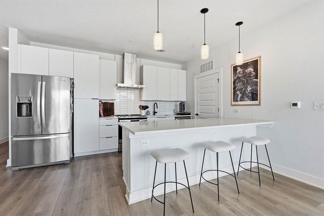 Building Photo - 2220 Webberville Rd