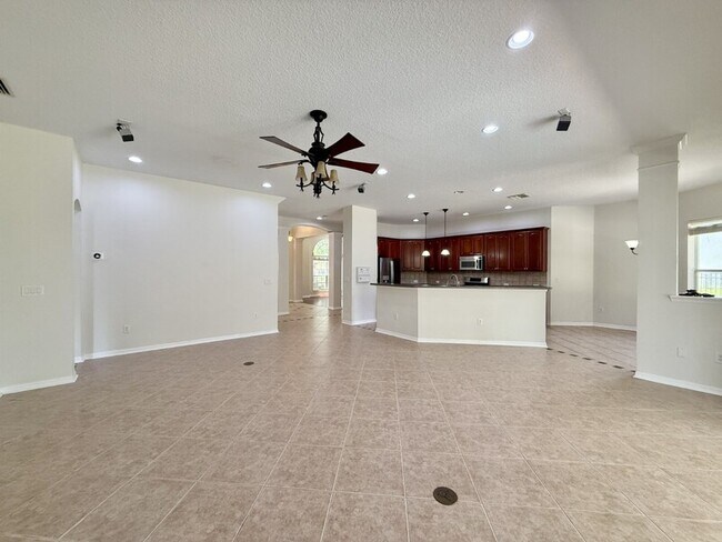 Building Photo - 15224 Kestrelrise Dr