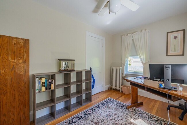 Building Photo - 22 Crescent Hill Ave