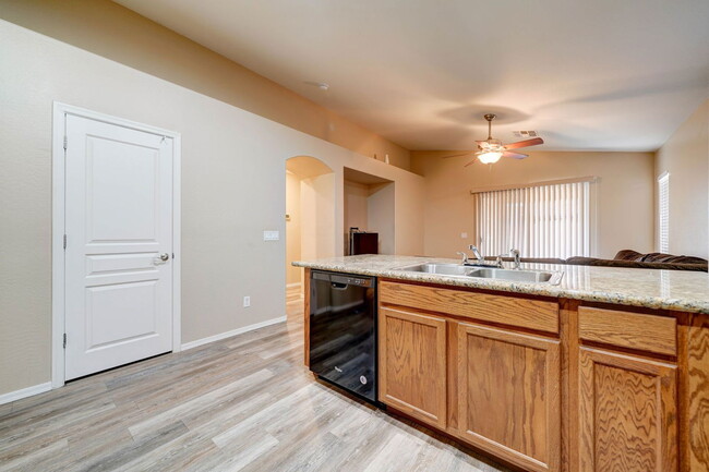 Building Photo - 41375 W Cahill Dr