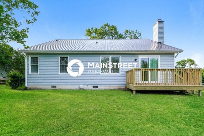 Building Photo - 3 Bedroom Pet-Friendly Home in WINSTON SAL...