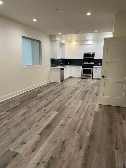 Building Photo - 3853 Inglewood Blvd