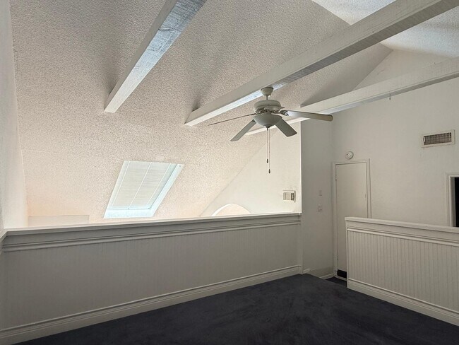 Building Photo - 8287 Sands Point Dr