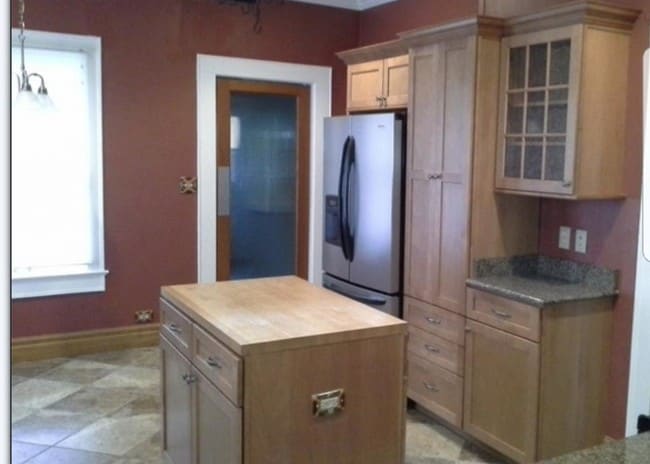 Building Photo - 323 Furr Dr