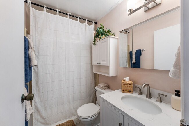 Building Photo - Live your best life in this well-appointed...