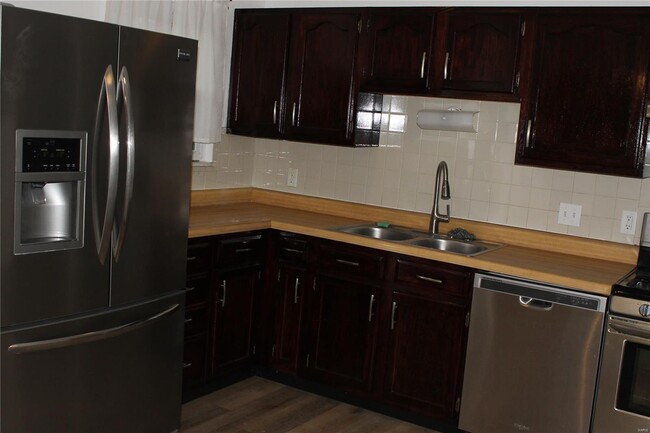 Building Photo - 12823 Calamaide Ct