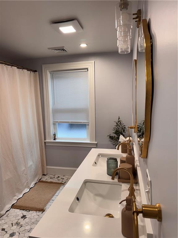 Building Photo - 93 Chapin Ave