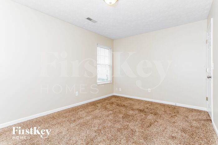 Building Photo - 240 Deer Creek Dr